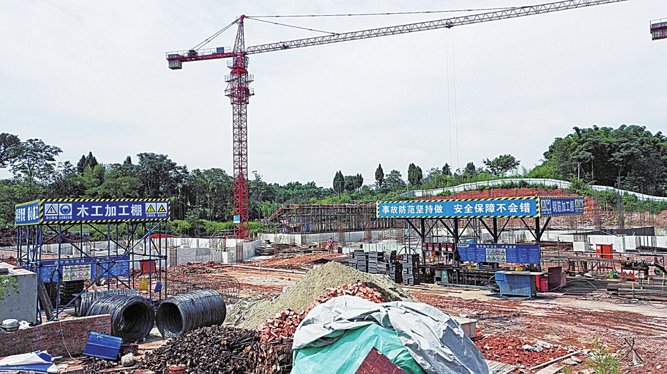 建設(shè)中的累豐小學(xué)
