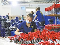 五金訂單旺車間生產(chǎn)忙